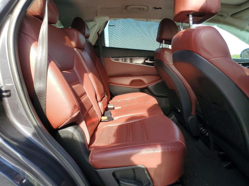 2017 KIA Sorento sx V6