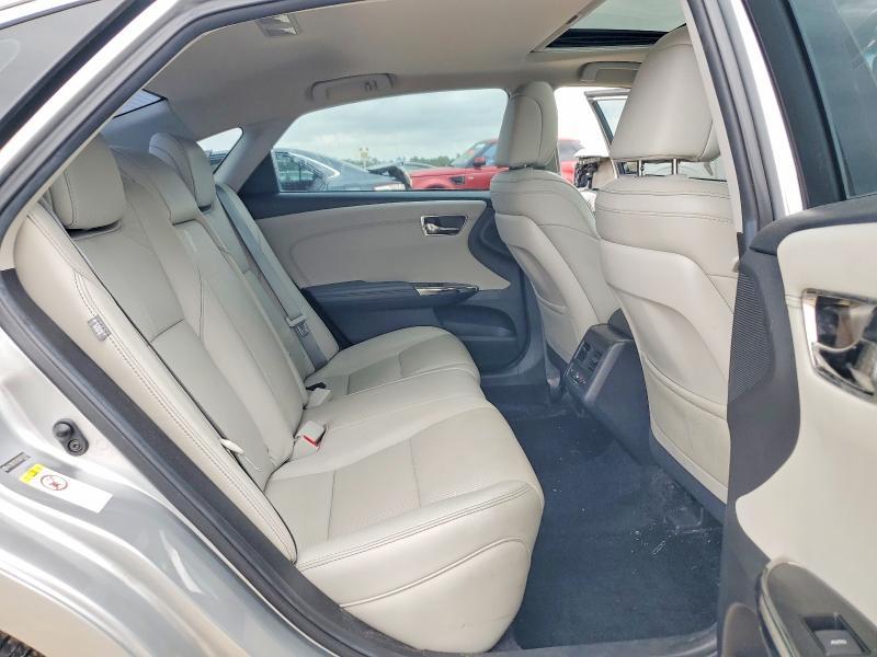 2016 Toyota Avalon Hybrid Limited