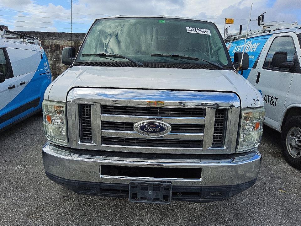 2012 Ford Econoline E350 Super Duty Wagon