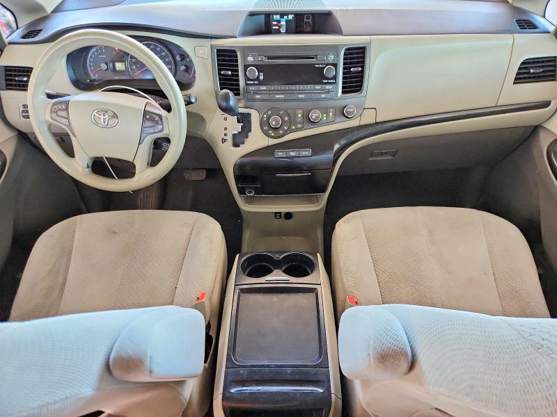 2011 Toyota Sienna le