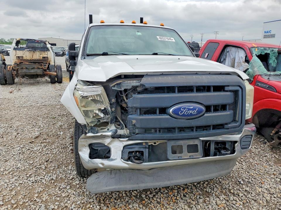 2013 Ford F350 Super Duty Flatbed Truck