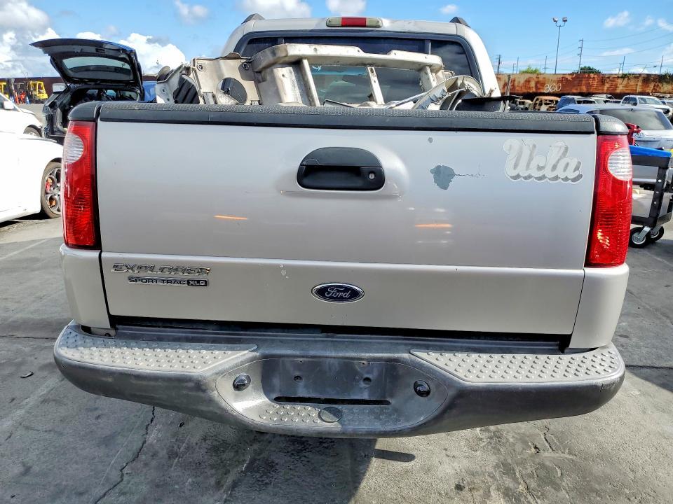 2004 Ford Explorer Sport Trac