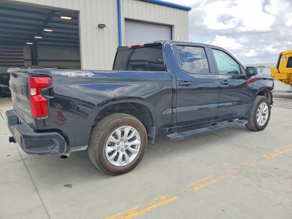 2026 Chevrolet Silverado K1500 Custom
