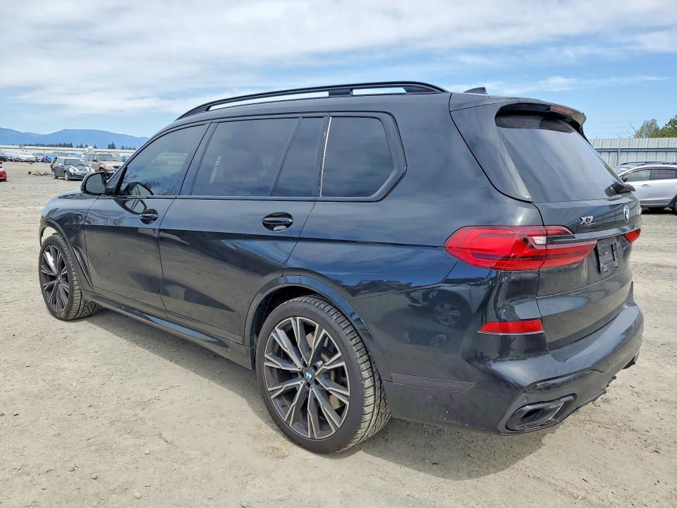 2020 BMW X7 M50i