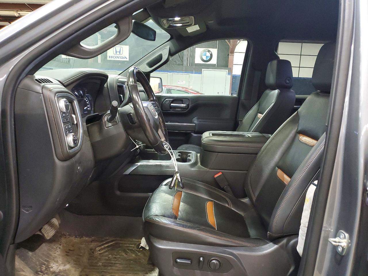 2020 GMC Sierra K1500 AT4