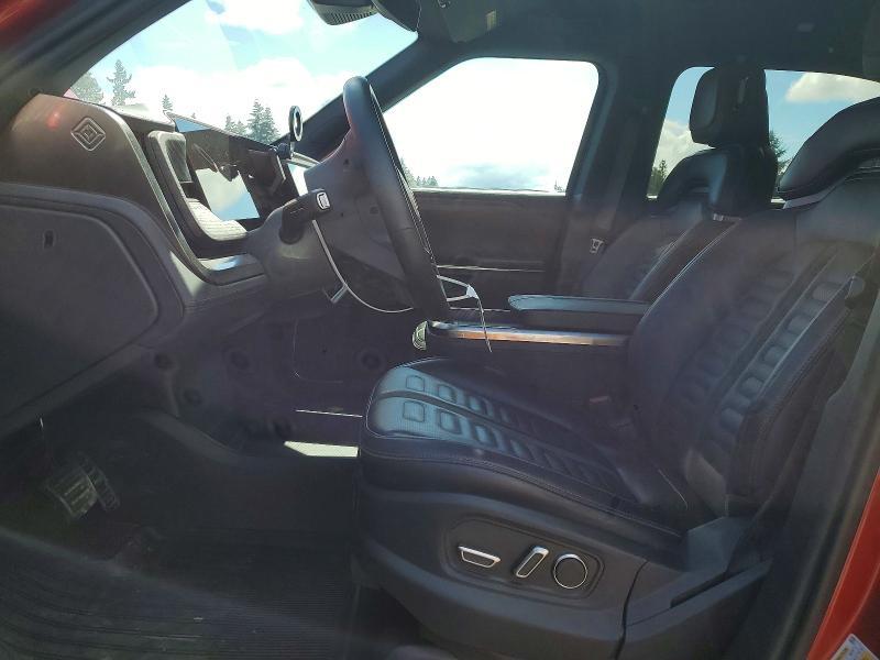 2025 Rivian R1T Adventure