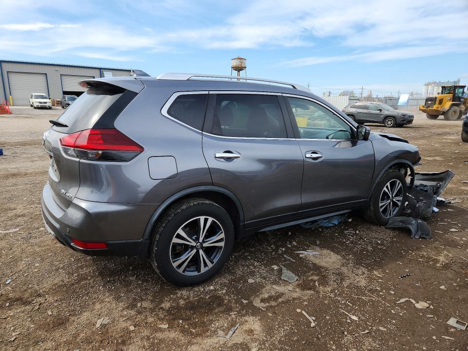 2020 Nissan Rogue sv