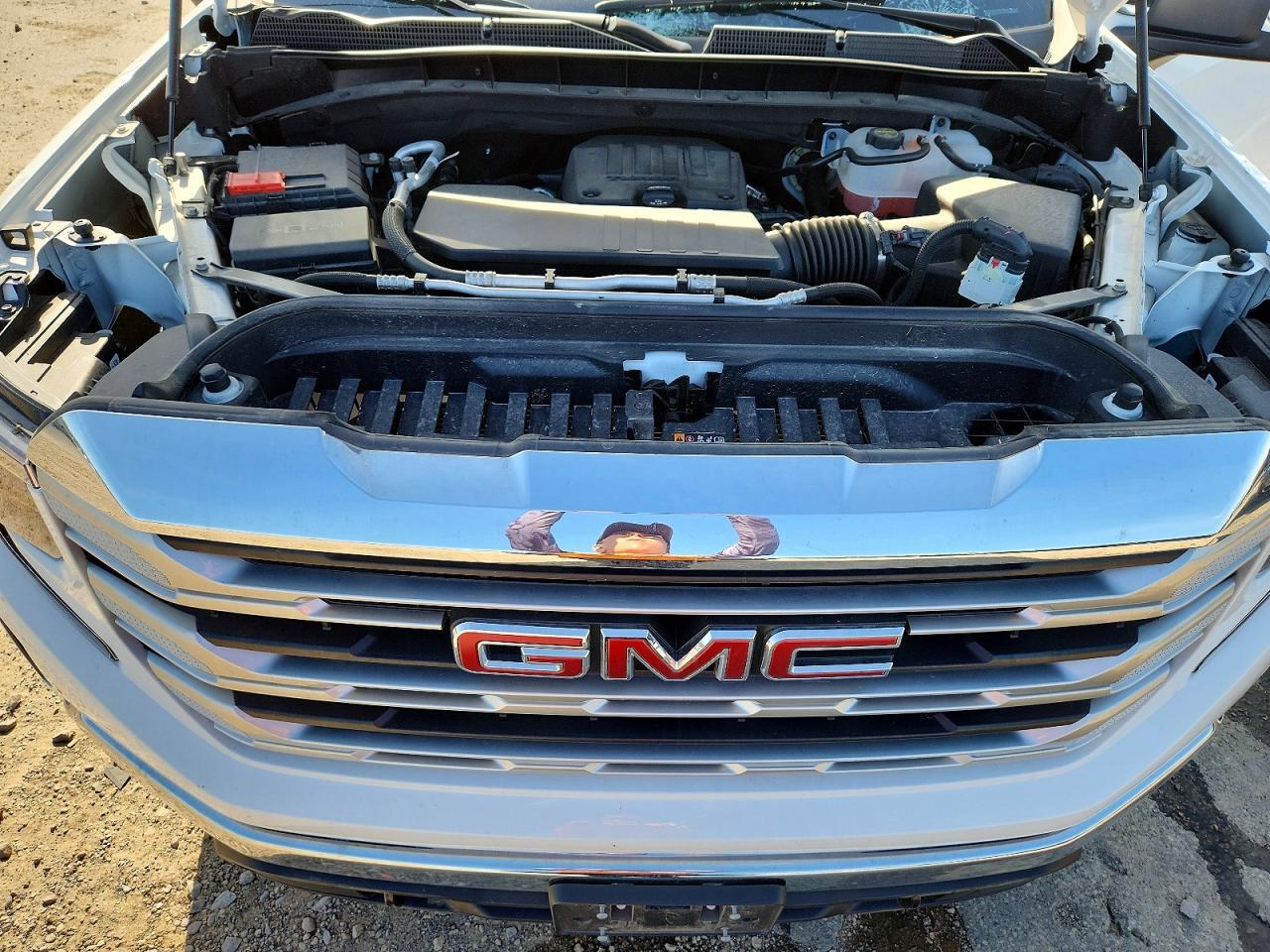 2024 GMC Sierra K1500 SLE