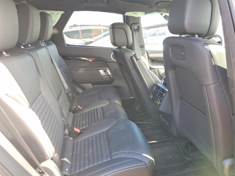 2026 Land Rover Discovery s