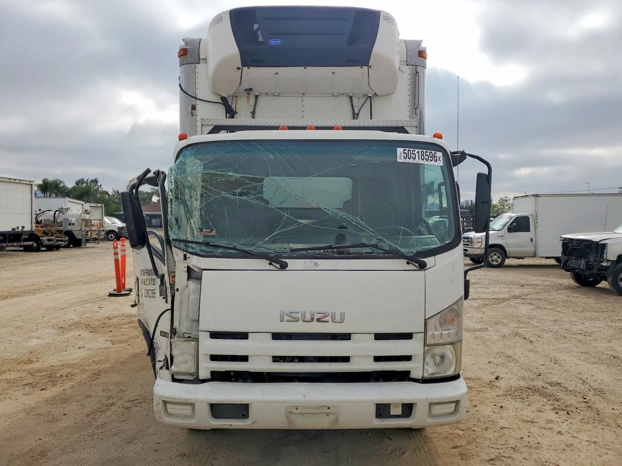 2013 Isuzu NRR Refrigerated BOX Truck