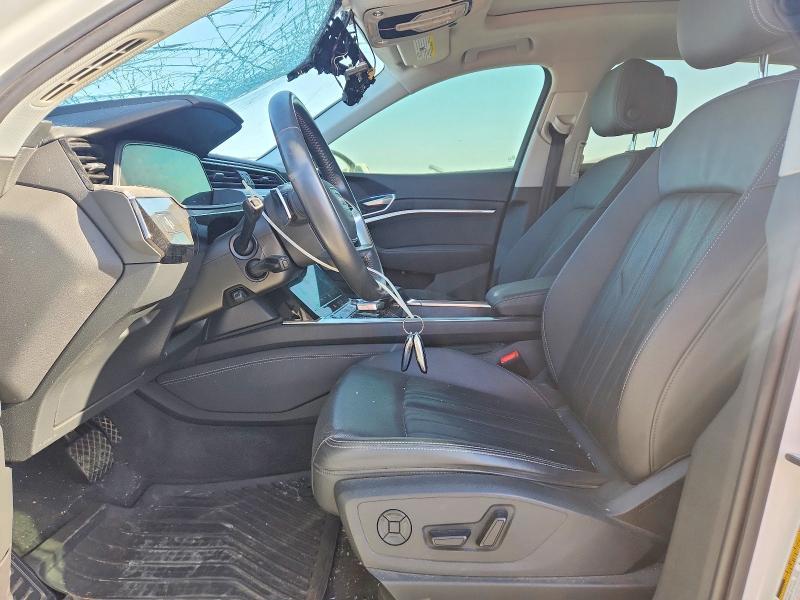 2021 Audi E-tron Premium Plus