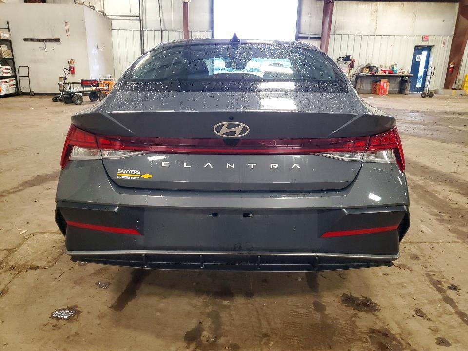 2025 Hyundai Elantra sel Convenience