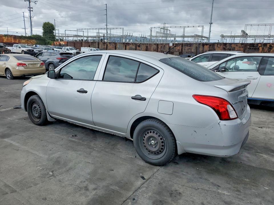 2017 Nissan Versa 1.6 s Plus