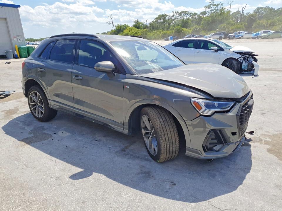 2025 Audi Q3 Premium s Line 45