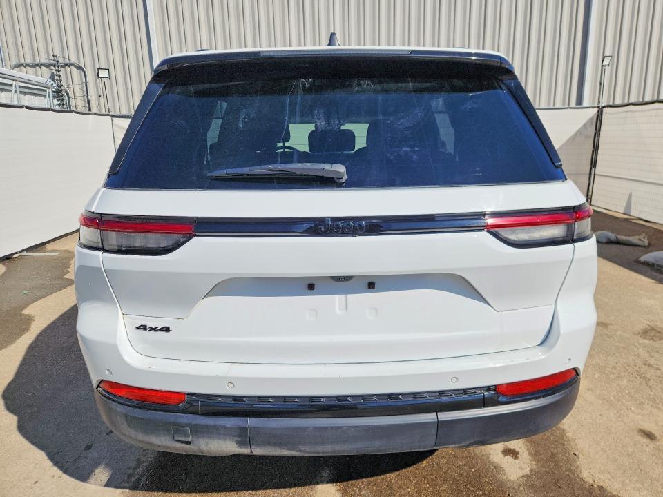 2024 Jeep Grand Cherokee Laredo