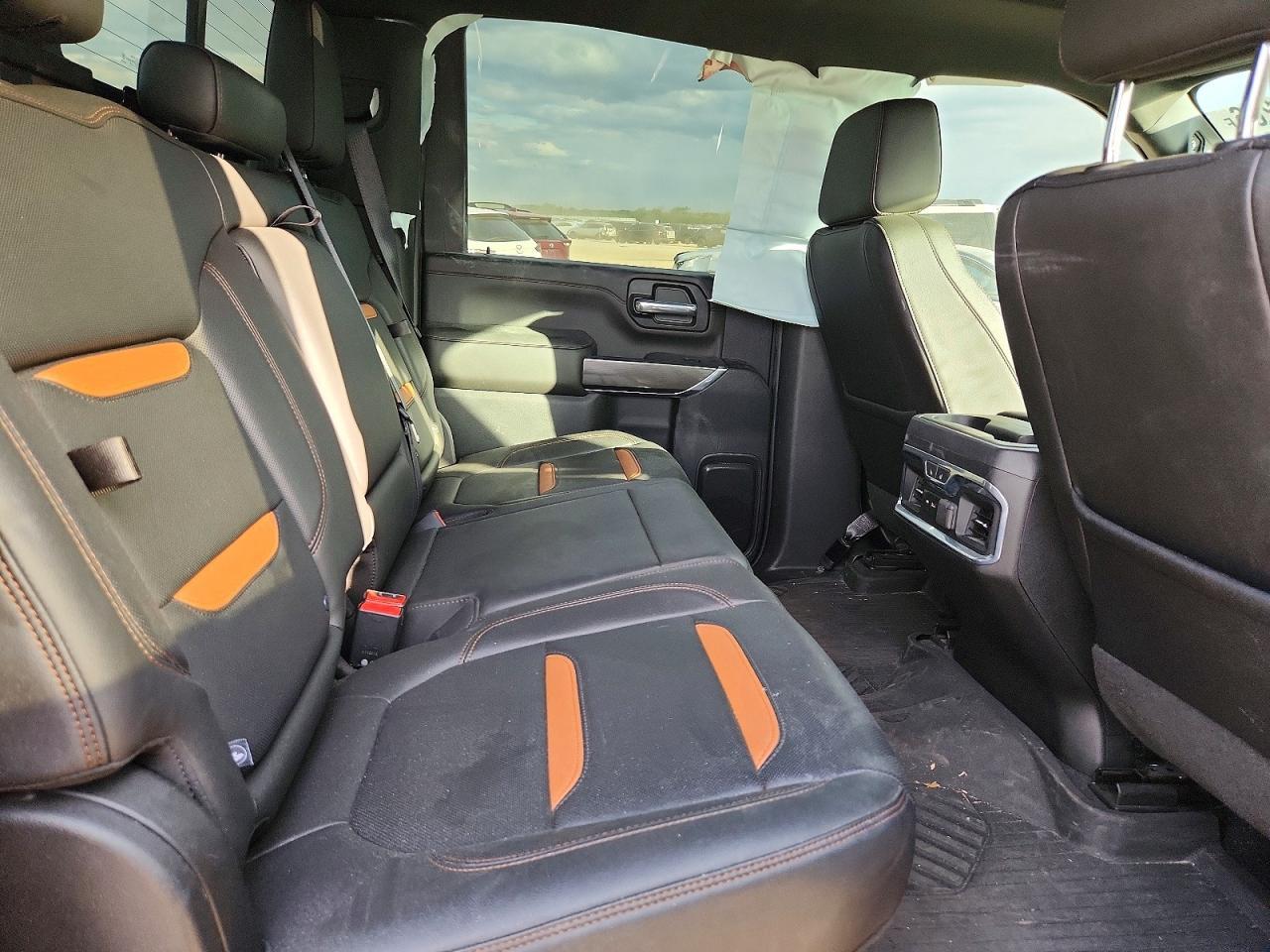 2020 GMC Sierra K2500 AT4