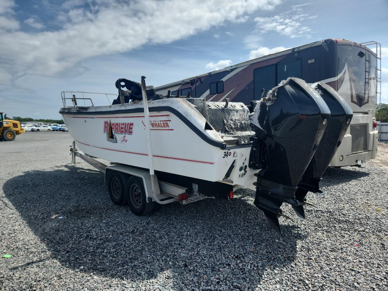 2001 Boston Whaler 26 Outrage-Boat