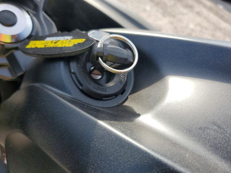 2025 Kawasaki Ex650 r