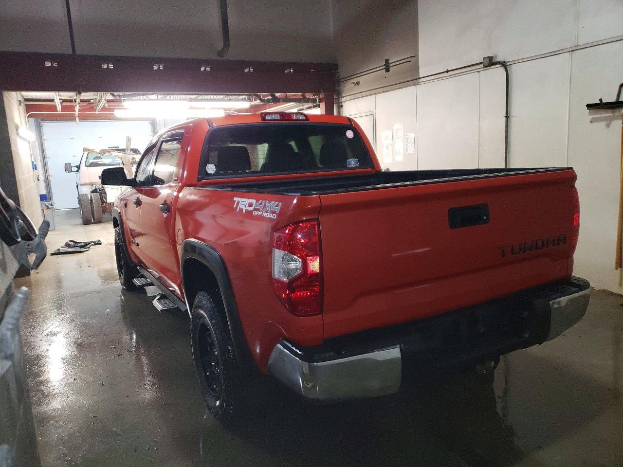 2016 Toyota Tundra SR5
