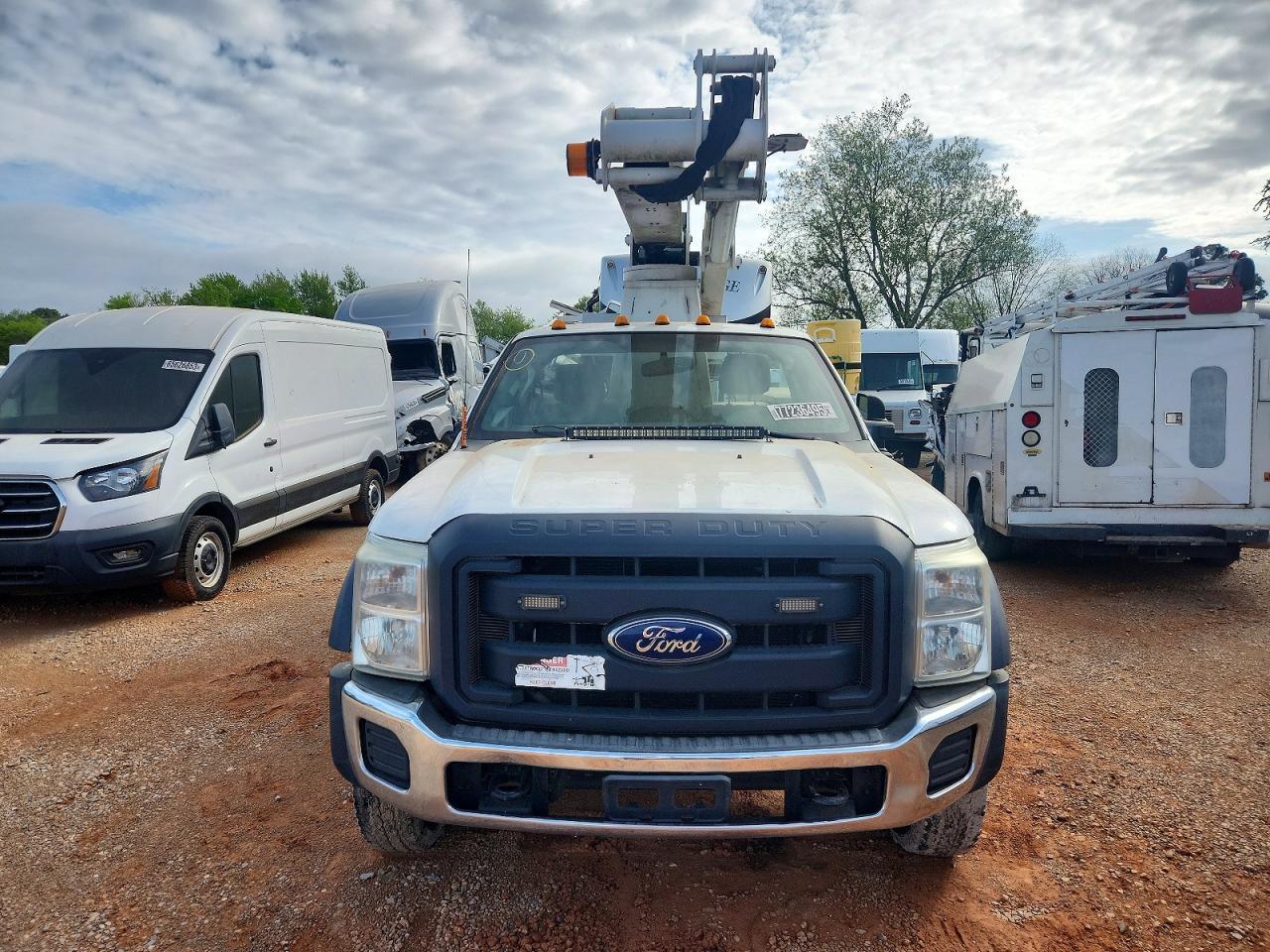 2016 Ford F450 Super Duty Bucket Truck
