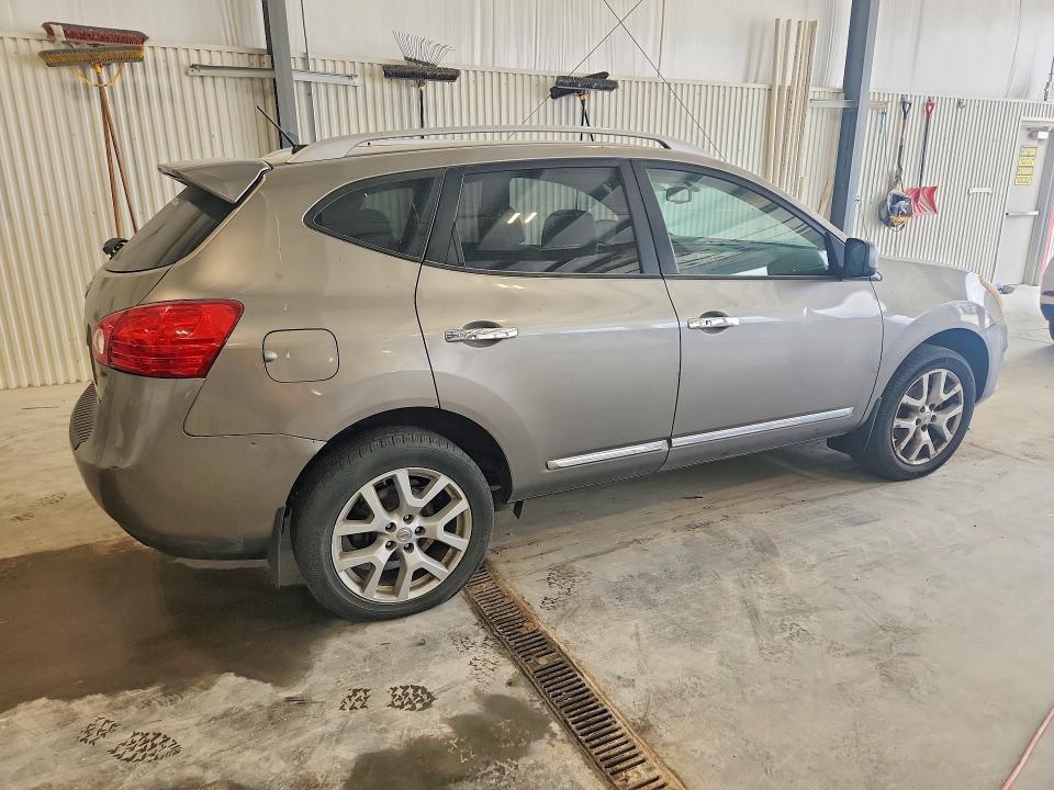 2011 Nissan Rogue s