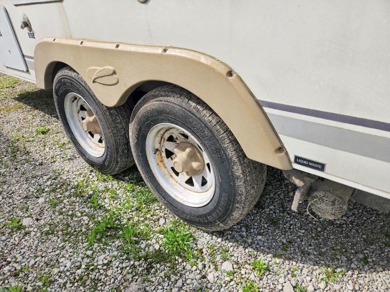 2005 Bantam 2005 R-VISION Trail Lite Camper