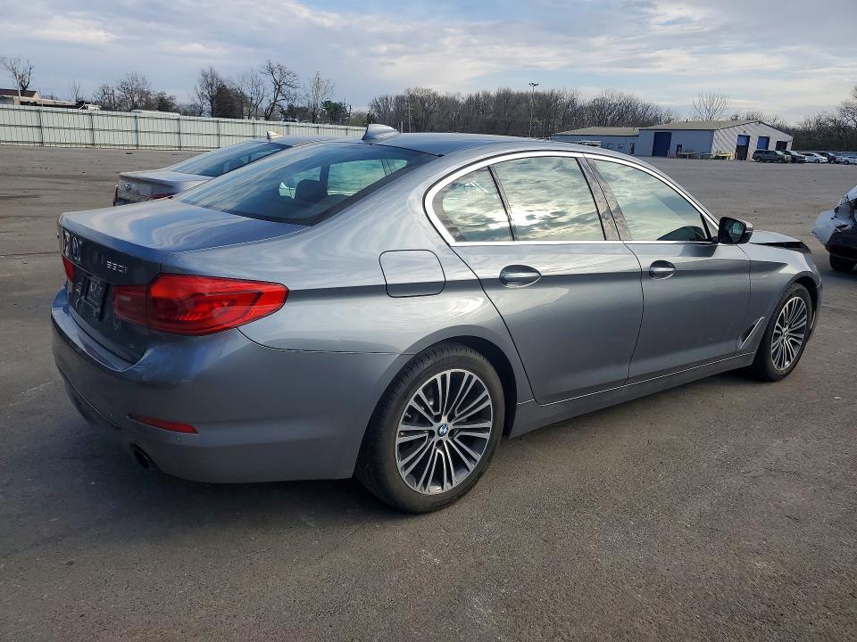 2019 BMW 530 xi