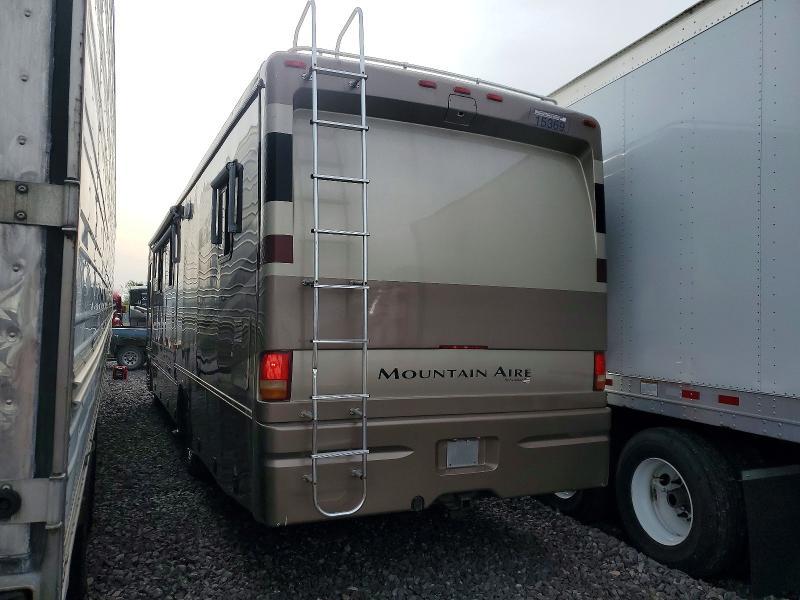 2002 Workhorse Custom Chassis W22 RV
