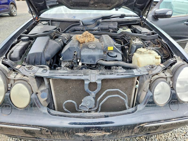 2000 Mercedes-Benz E 320 4matic