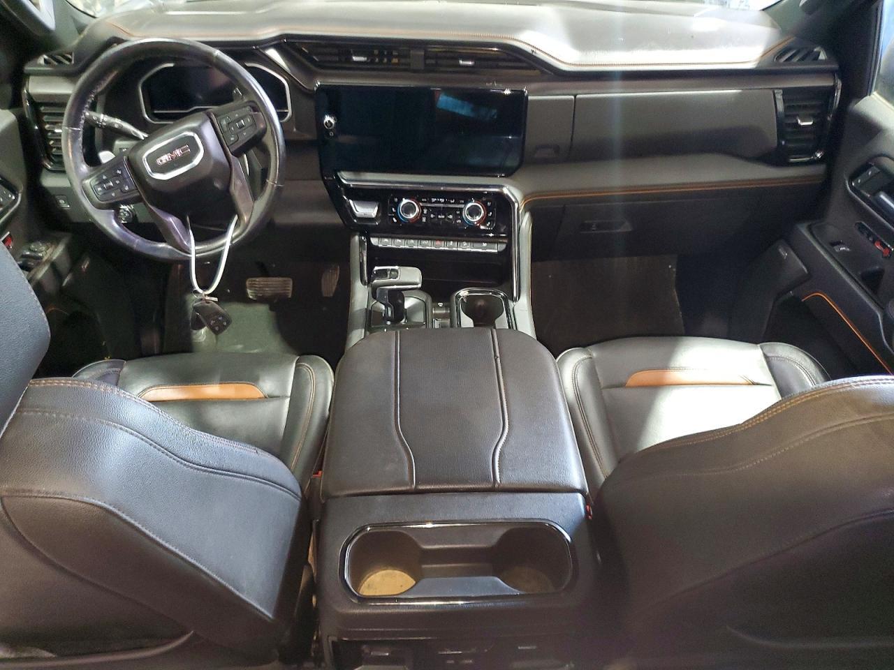 2023 GMC Sierra K1500 AT4