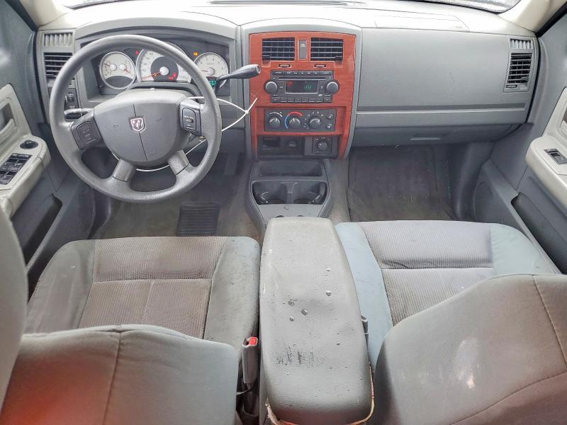 2005 Dodge Dakota Quad SLT