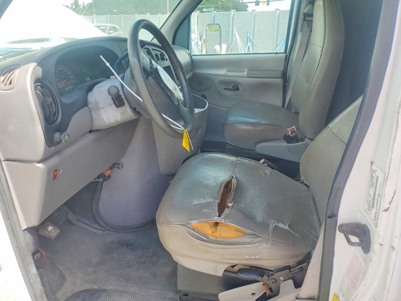 1997 Ford E350 Delivery Truck