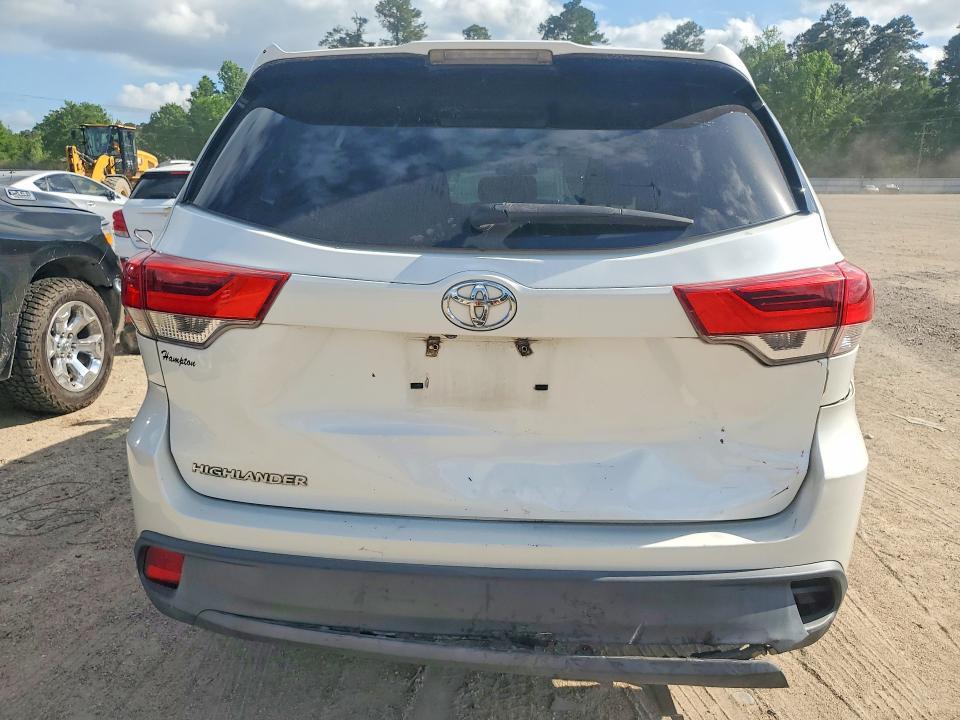 2017 Toyota Highlander le