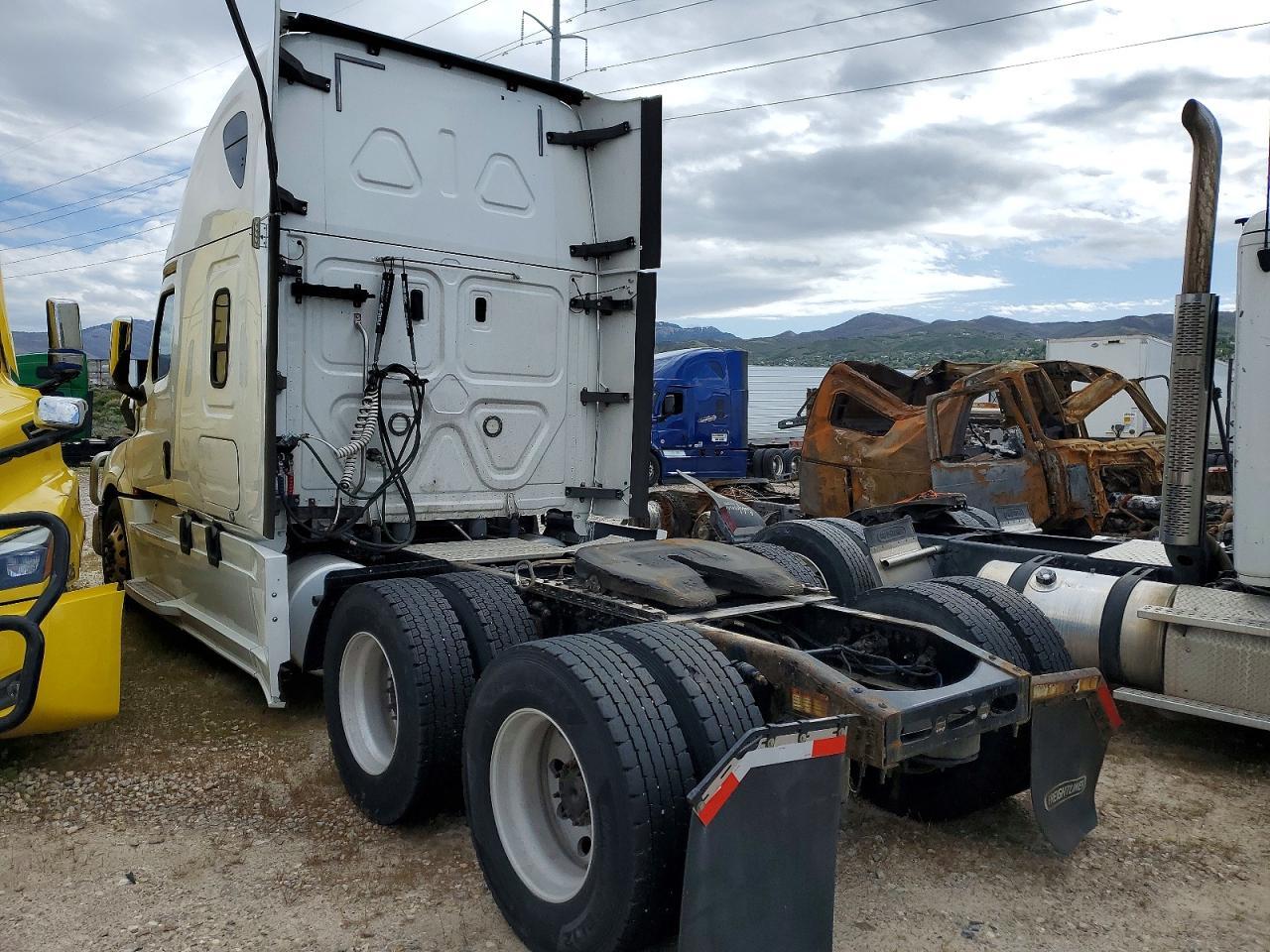 2019 Freigliner 2019 Freightliner Cascadia 1-Semi Truck