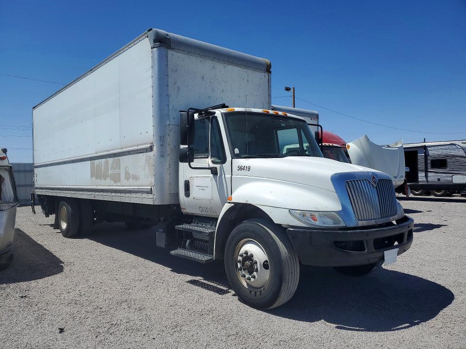 2018 International 4300 BOX Truck