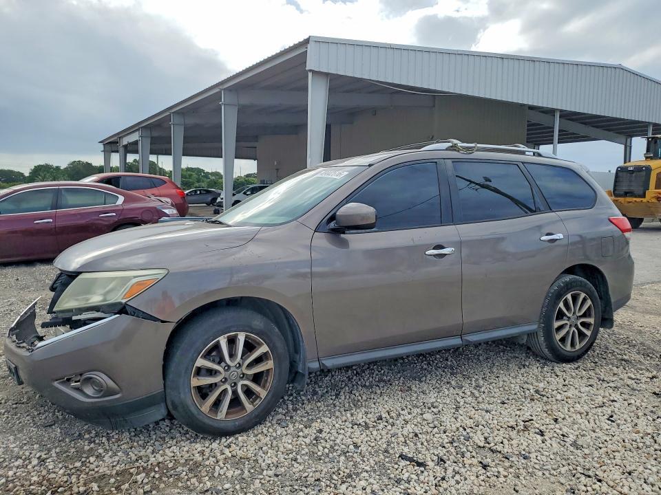 2013 Nissan Pathfinder s