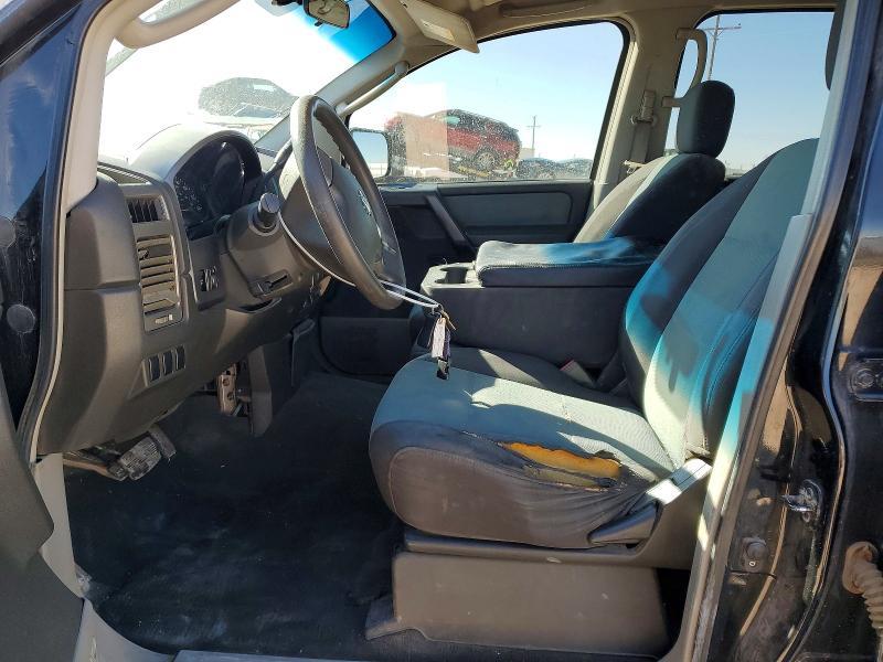 2004 Nissan Titan XE
