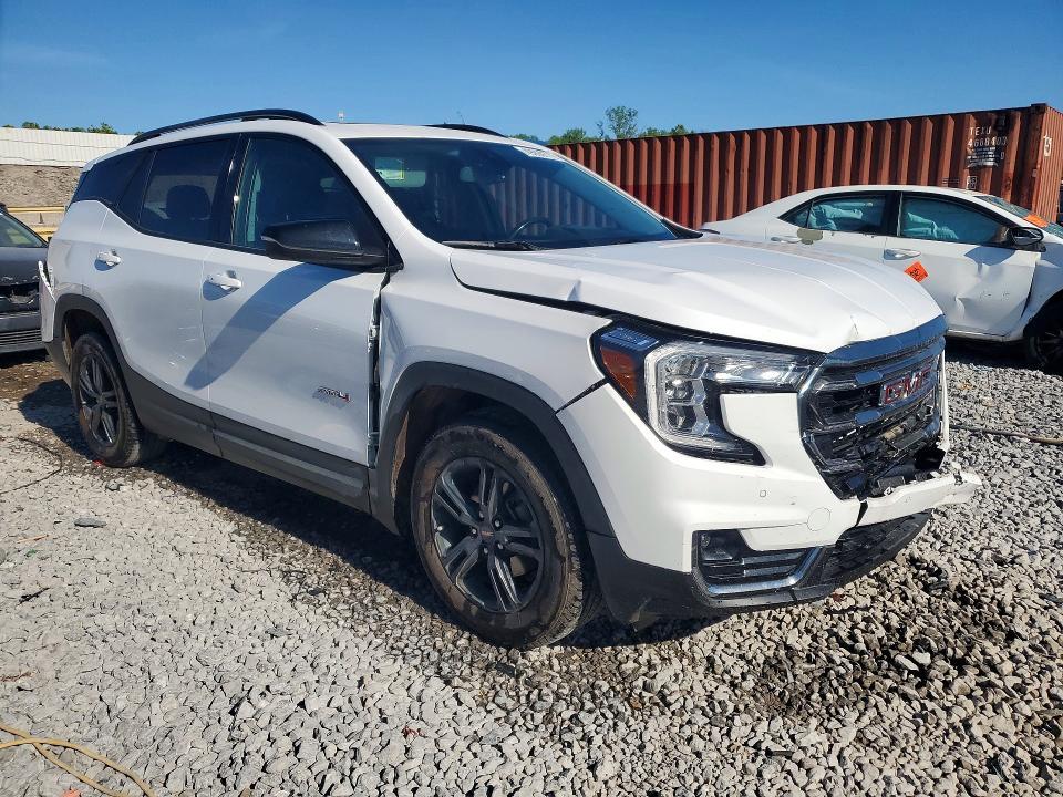2022 GMC Terrain AT4