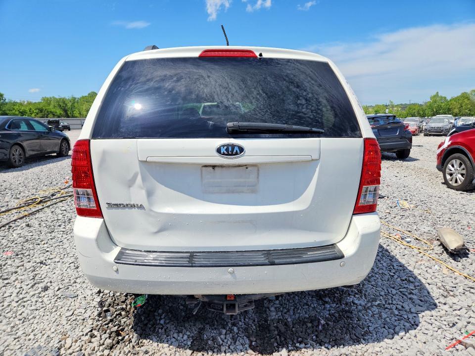 2012 KIA Sedona lx