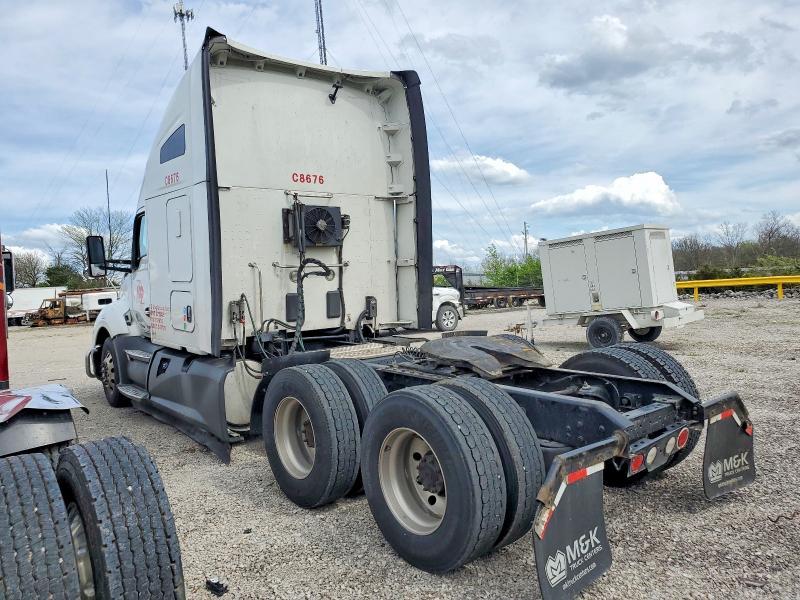 2019 Kenworth T680 Semi Truck