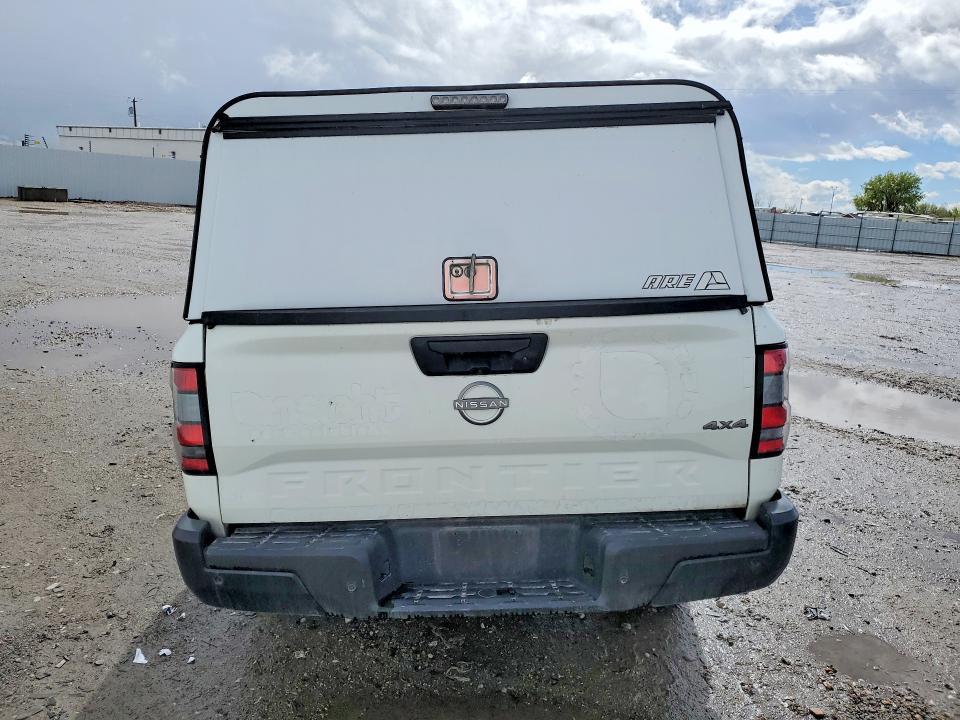 2023 Nissan Frontier S