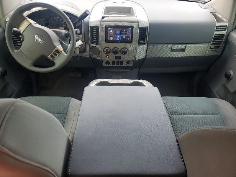 2005 Nissan Titan xe