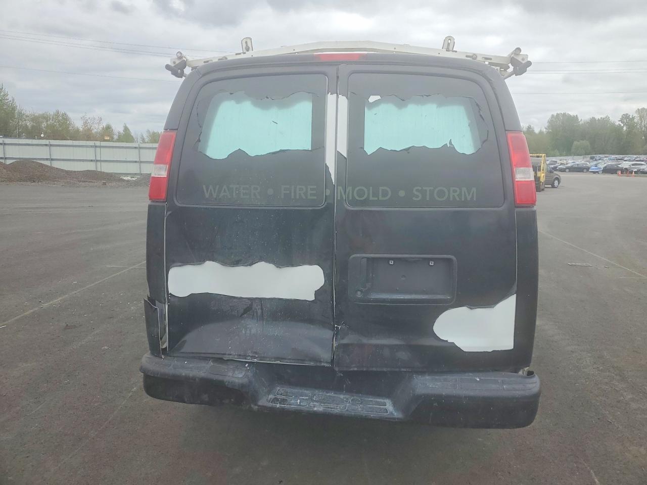 2017 Chev Express G2500