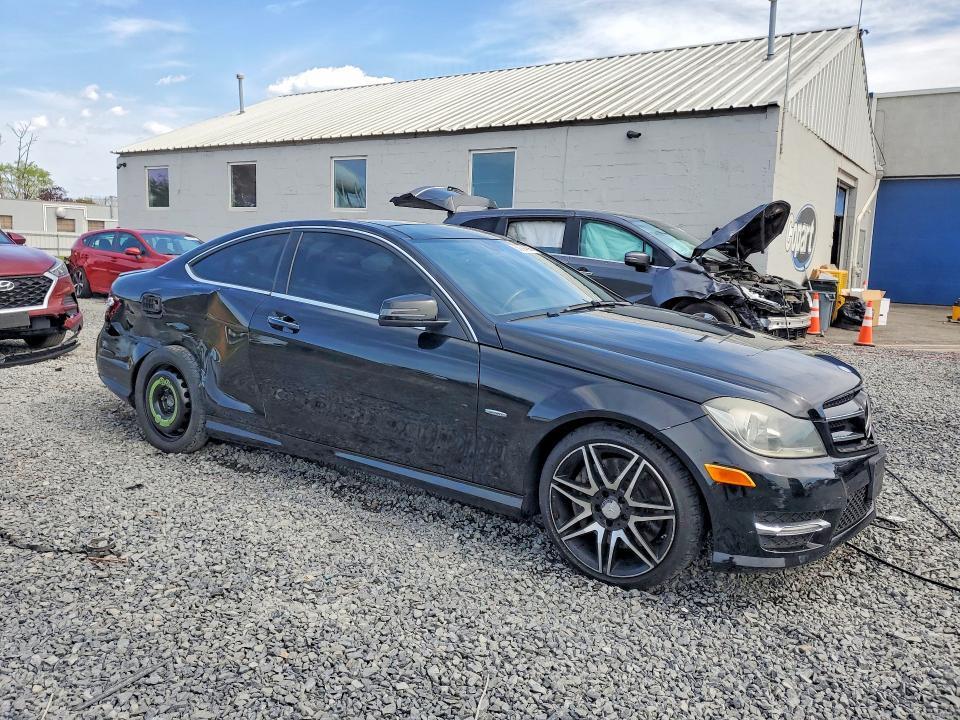 2014 Mercedes-Benz C 250