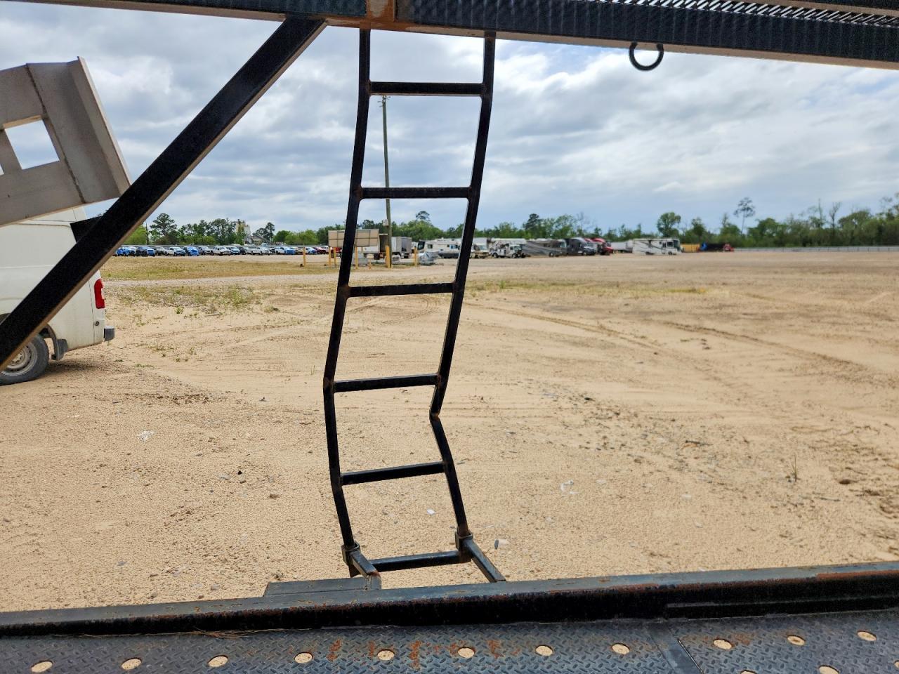 2022 Texas Pride CA84727GN Car Carrier