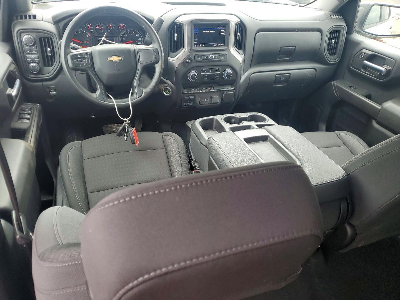 2024 Chevrolet Silverado K1500 Custom
