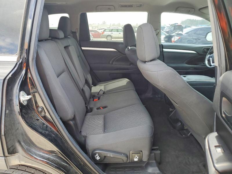 2019 Toyota Highlander le