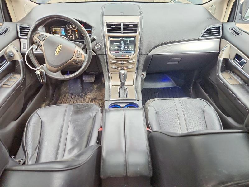 2011 Lincoln Townhouse MKX