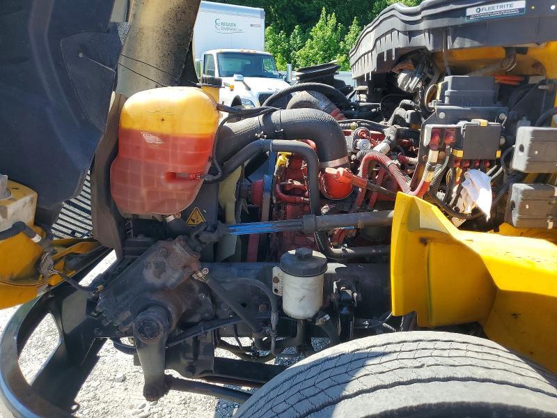 2021 International MV607 BOX Truck