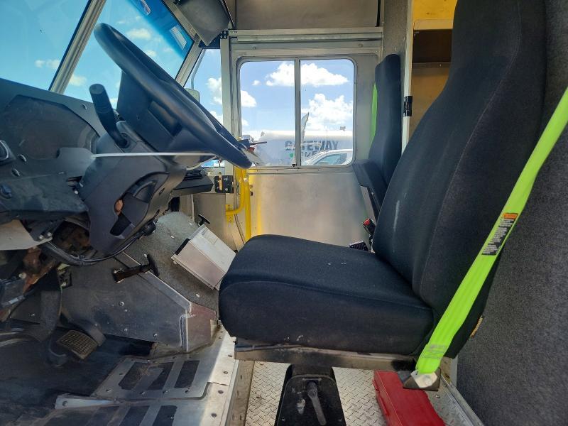 2022 Ford F59 Delivery Truck